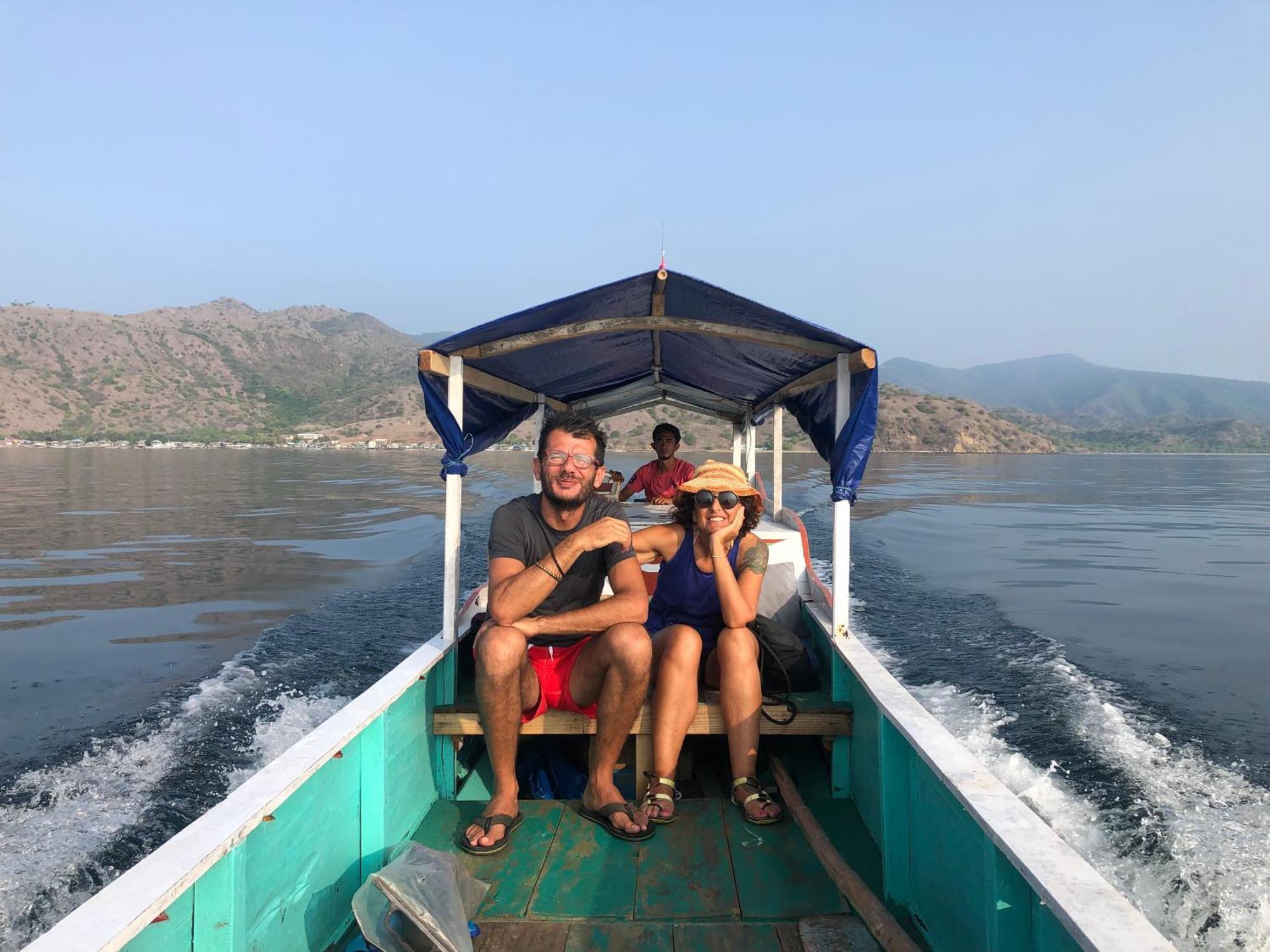 Dua Putri Komodo Homestay المظهر الخارجي الصورة