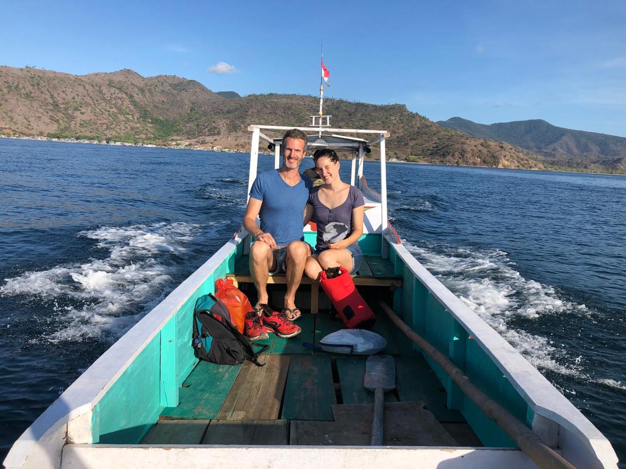 Dua Putri Komodo Homestay المظهر الخارجي الصورة
