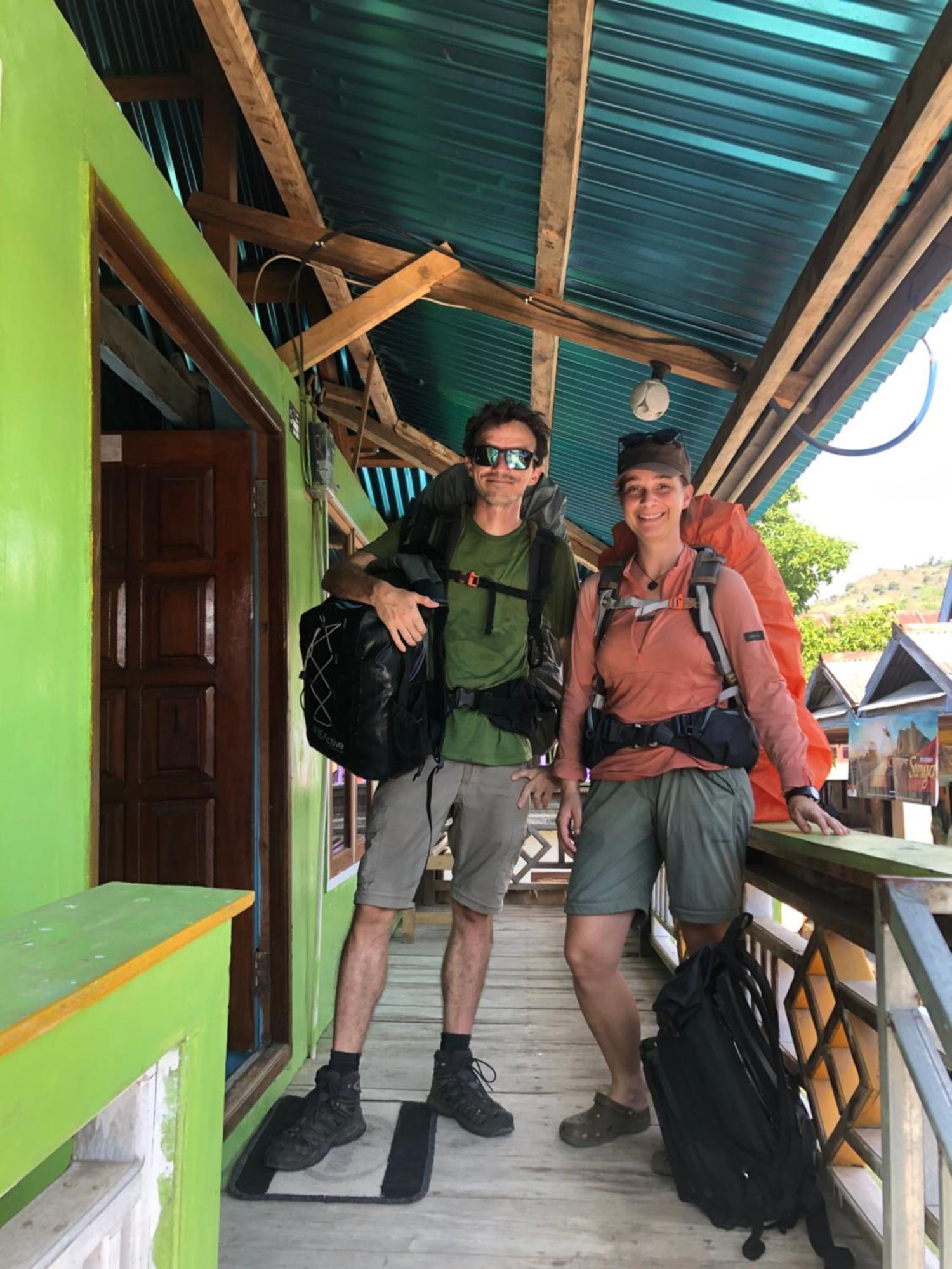 Dua Putri Komodo Homestay المظهر الخارجي الصورة
