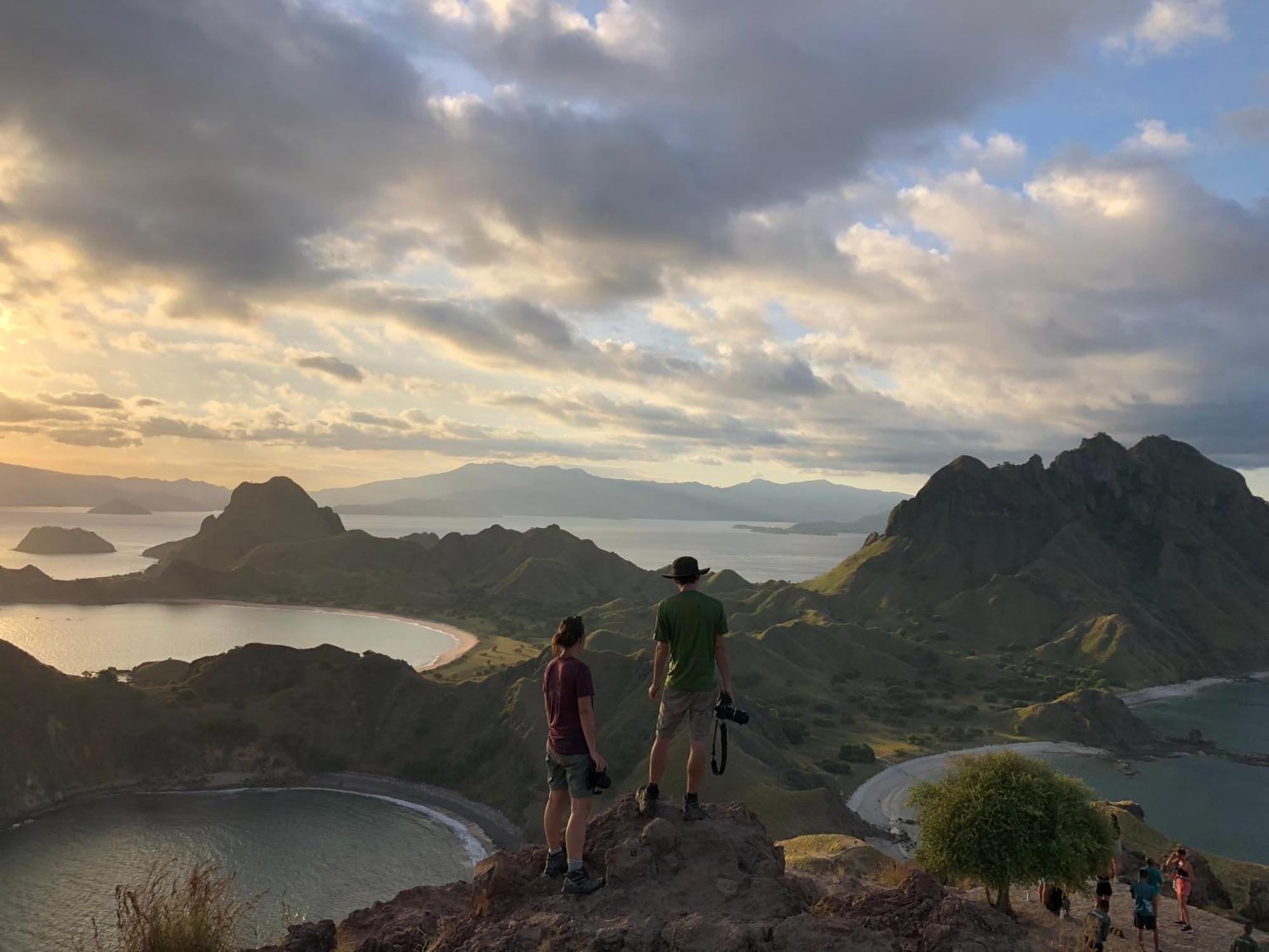 Dua Putri Komodo Homestay المظهر الخارجي الصورة