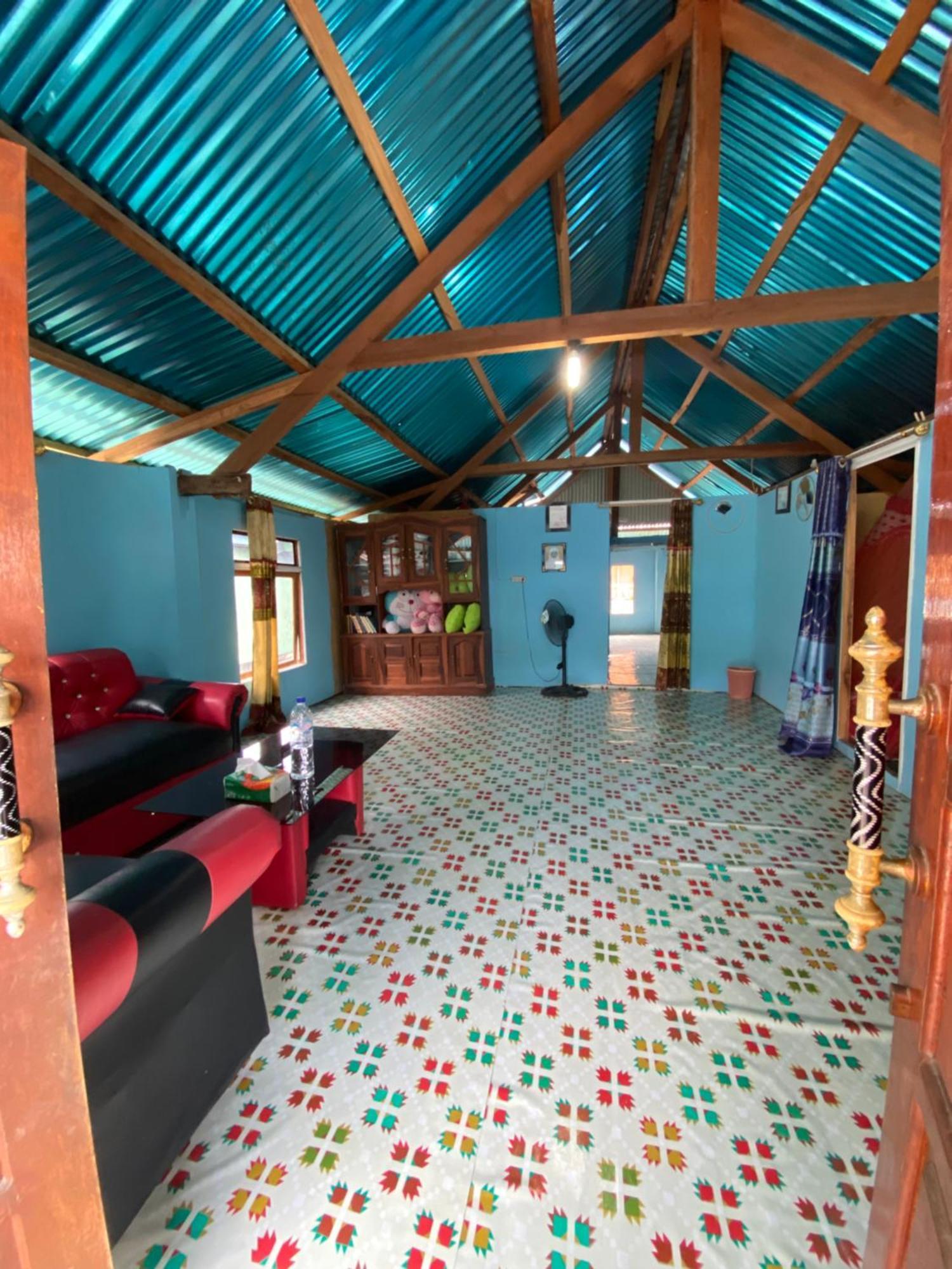Dua Putri Komodo Homestay المظهر الخارجي الصورة